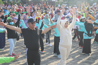 Acara Olahraga Bersama dan Jalan Sehat untuk merayakan Hari Jadi ke-67 Pemerintah Provinsi Kalimantan Barat. (Adpim Pemprov Kalbar/Borneotribun)