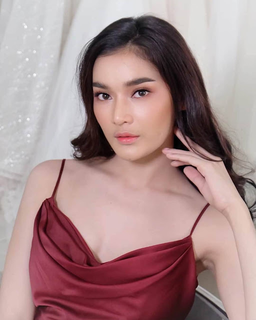 Thanyada Kunpaipuen – Most Beautiful Transgender Model Thailand Instagram