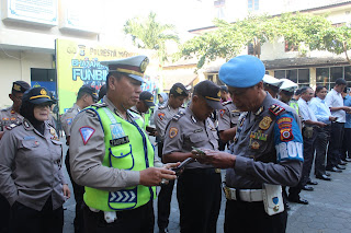 Tingkatkan Disiplin Personil, Sipropam Polresta Yogyakarta Gelar Gaktibplin Usai Apel Pagi