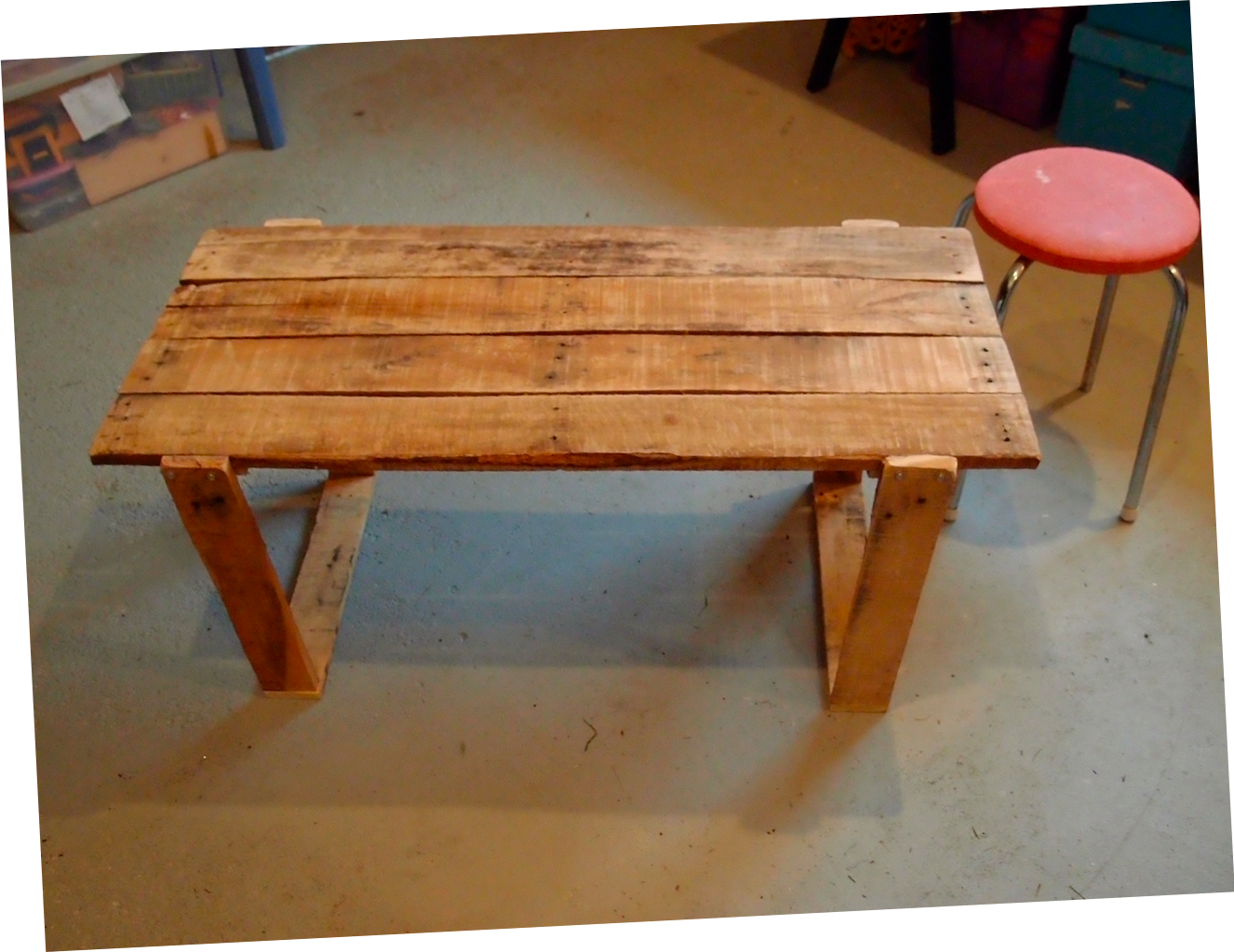 aaron-m: Simple Coffee Table - With Split Lid