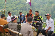 Kapolres Tasikmalaya AKBP Suhardi Hery Haryanto, S.I.K., M.M. Melaksanakan Jumat Curhat Bersama Tokoh Masyarakat Kec. Cigalontang