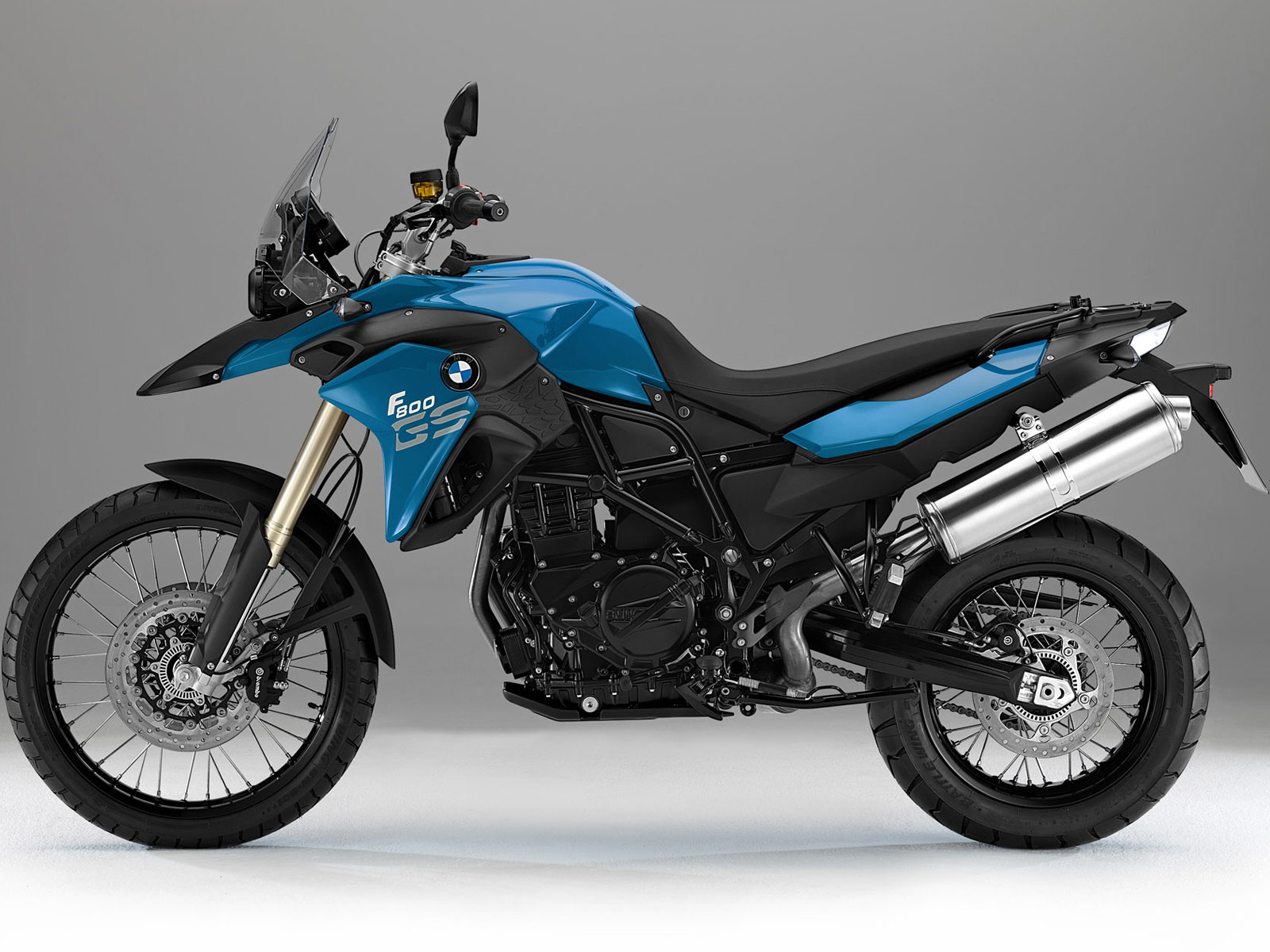  Gambar  Motor  BMW F800GS 2013