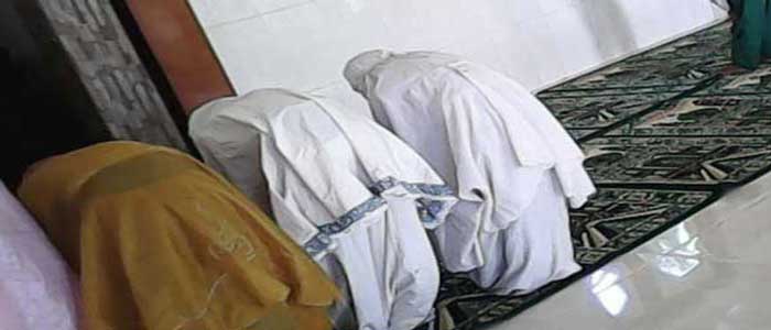 Membawa Barang Yang Tidak Maslahat Dalam Shalat Makara Pintar Membawa Barang Yang Tidak Maslahat Dalam Shalat