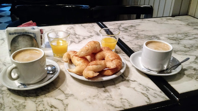 Medialunas, té, café. Quais as melhores opções para comer em Buenos Aires?