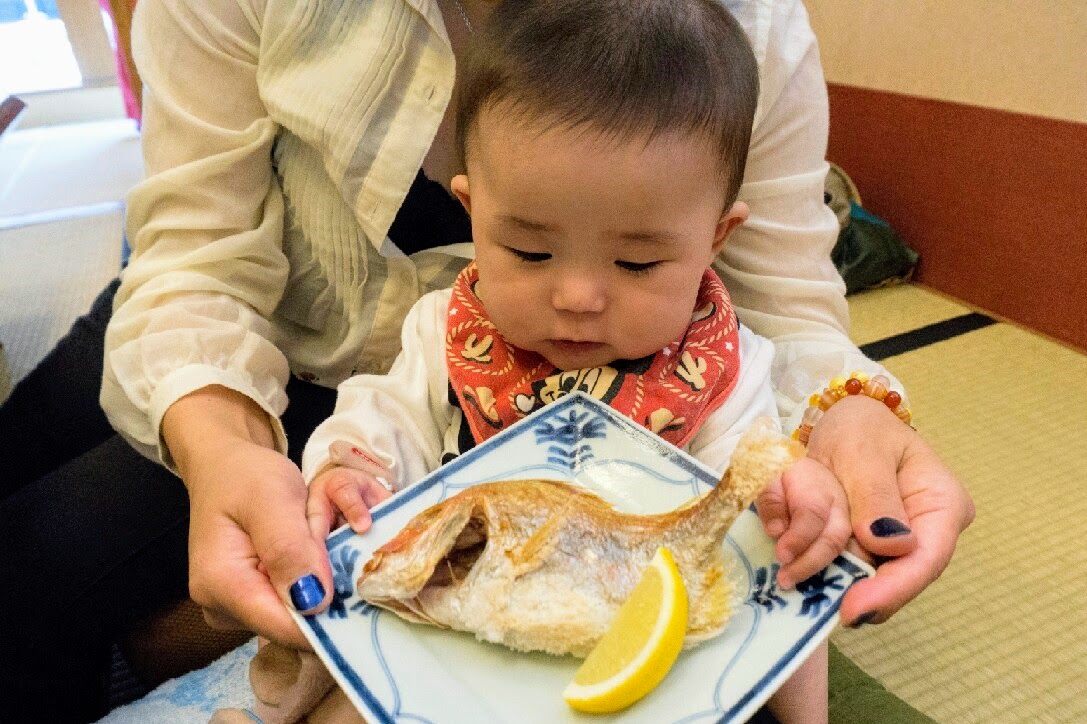 かにしげ佐賀大和店で１歳のお祝いで餅踏みしてきた話 父ちゃんの日々ログ