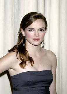 danielle panabaker hot