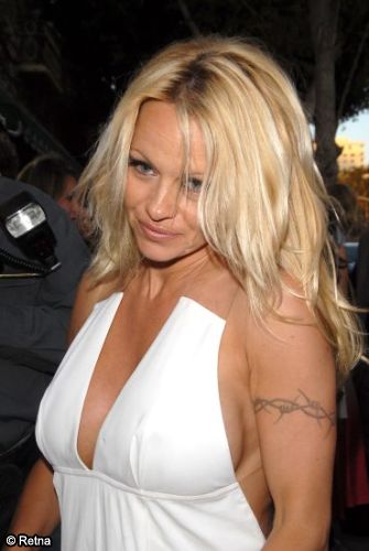 Pamela Anderson Hot Photos