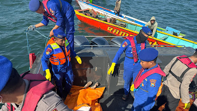 Update Laka Laut di Pasuruan: Tim SAR Ditpolairud Polda Jatim Kembali Berhasil Evakuasi 2 Korban Meninggal di Perairan Lekok