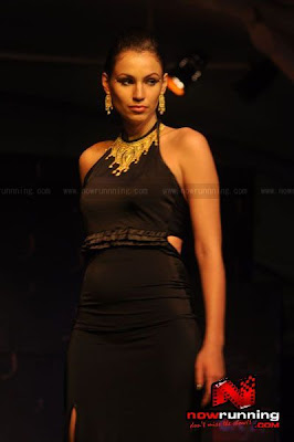 Gaja Jewellery Collection - Chitrangada and other hotties Walk on the Ramp