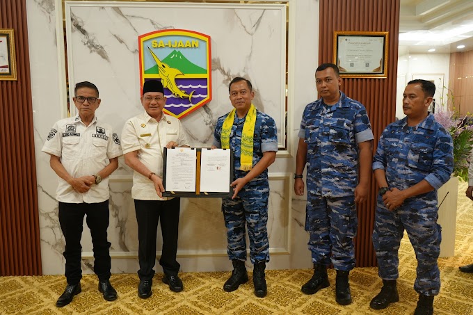 Pemda Kotabaru Hibahkan Tanah dan Bangunan untuk Pos TNI AU