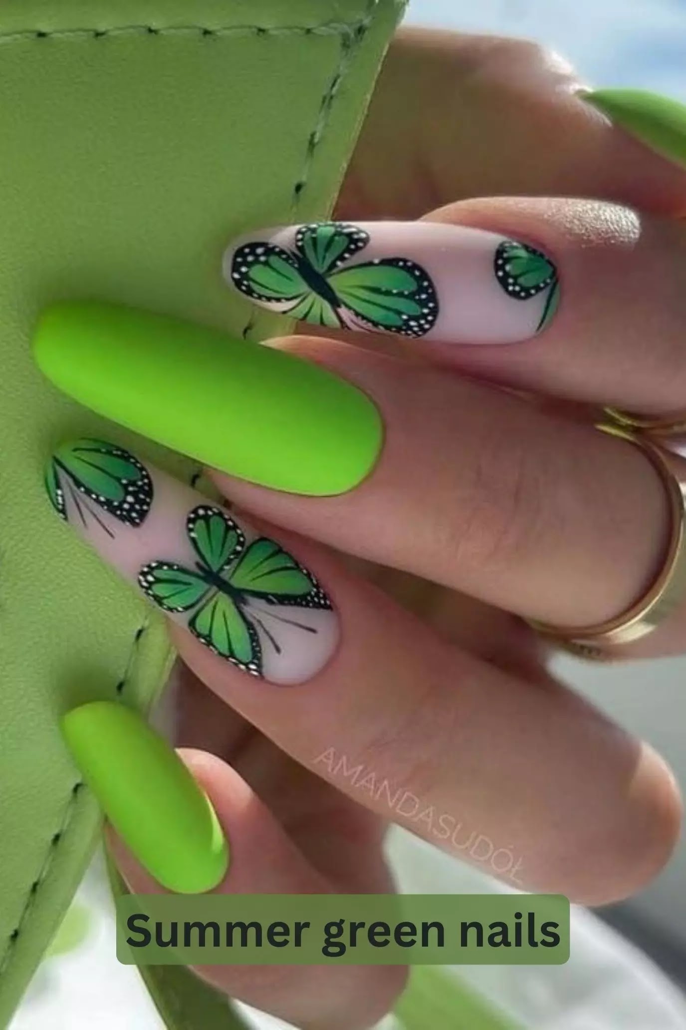 Summer green nails