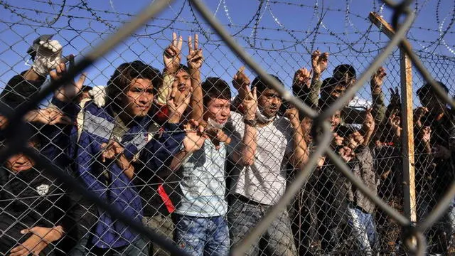 Πάνε για πάγωμα της Σένγκεν - "Συρματοπλέγματα" παντού στην ΕΕ