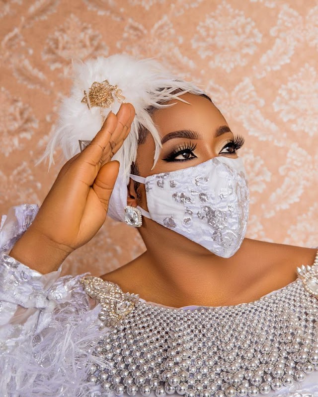 CSP Dolapo Badmos Steps Up Her Fashion Style As She Adds+1