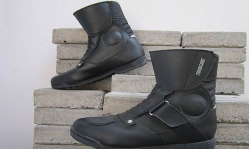 20 Harga Sepatu Tomkins Original, Trend Inspirasi