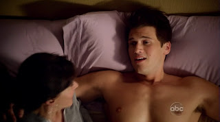 Nick Zano Shirtless on Cougar Town s1e03