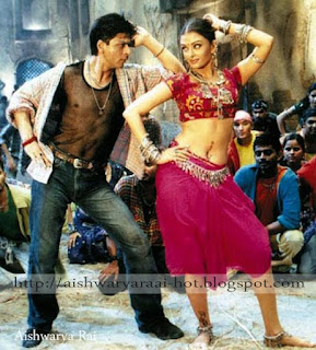 Aishwarya Rai Navel Show With Shahrukh Khan