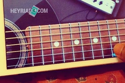 10 Aplikasi Gitar Listrik Dan Akustik Android Terbaik