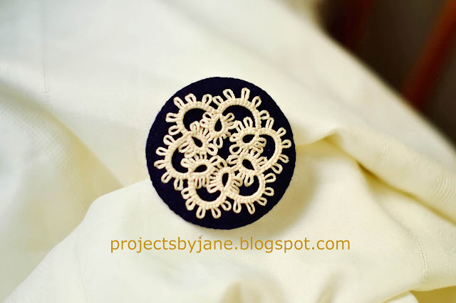 https://projectsbyjane.blogspot.sg/2014/09/how-to-stitch-tatted-motif-to-felt.html