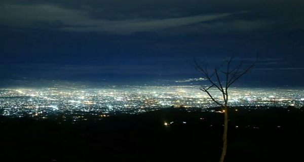 Puncak Bintang Bukit Moko Tempat Melihat Keindahan Kota Bandung