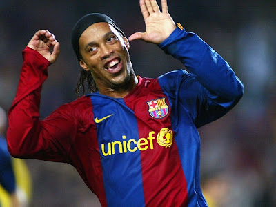 Ronaldinho de,ronaldinho wallpapers,ronaldinho soccer player,ronaldinho football player,ronaldinho fc barcelona