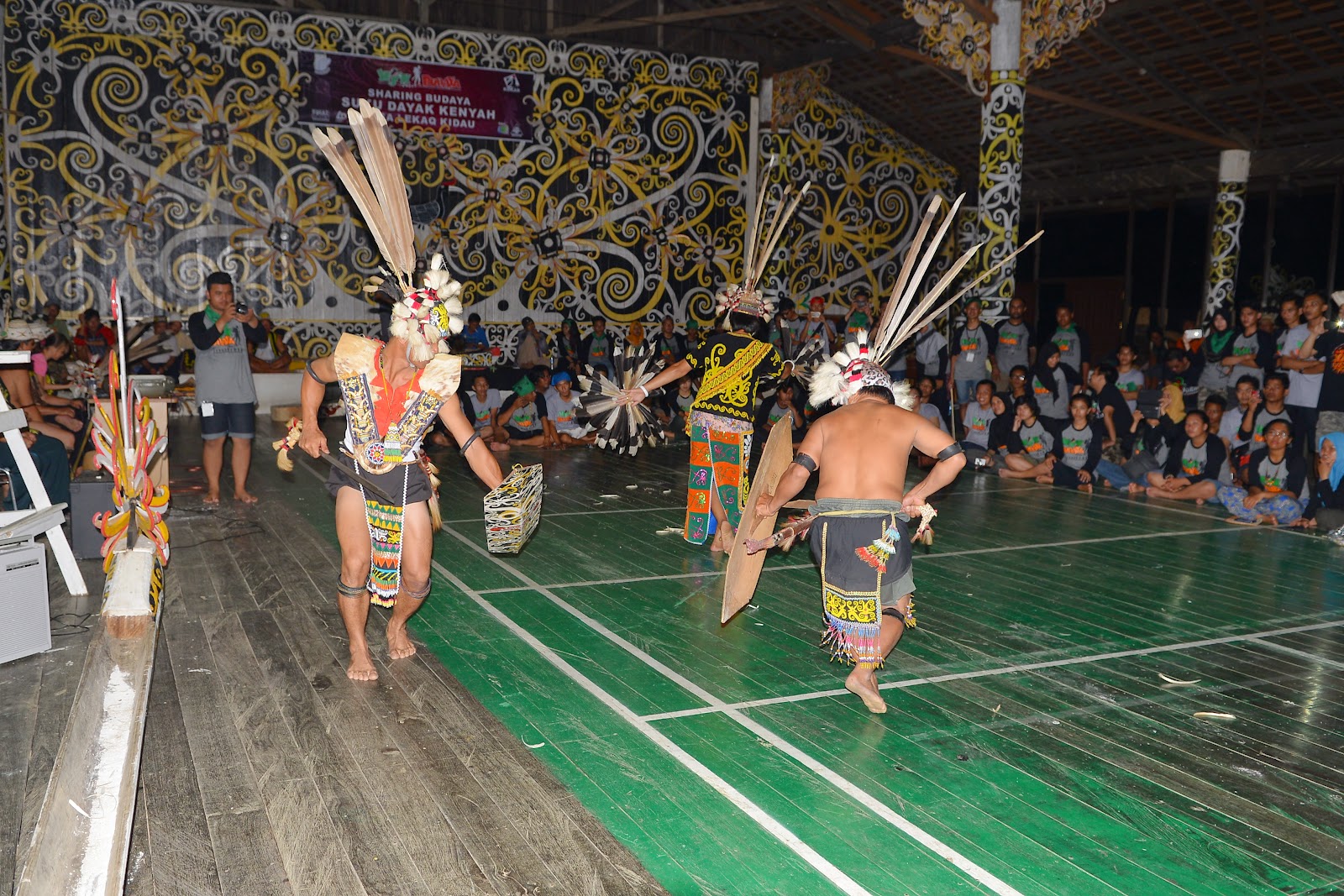 Mencaq Undat di Desa Budaya lekaq Kidau Jejak Budaya Cikal