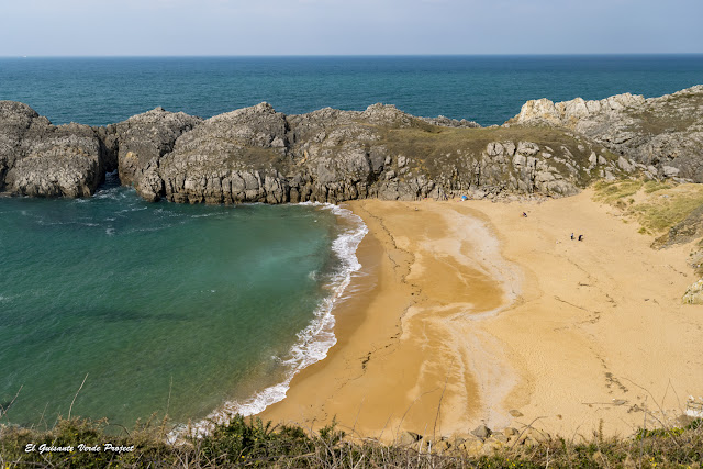 Playa de Somocuevas, Costa Quebrada - Cantabria, por El Guisante Verde Project