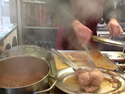 Florence, preparing panino con lampredotto