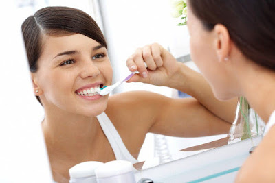 Quy trình làm sạch răng Implant