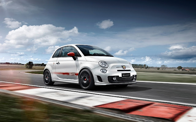 2016 Abarth 595 Yamaha Factory Racing Edition