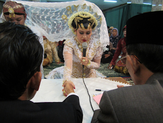 arti mimpi menikah