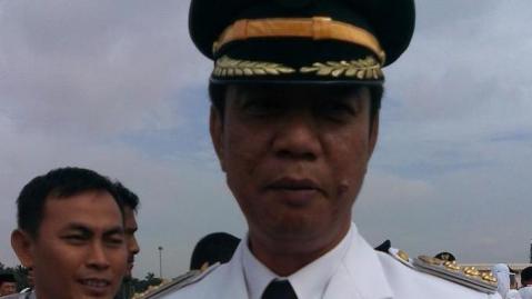 Terbaru: Wali Kota Jakarta Utara Mengundurkan Diri HorasSumutNews.com - Berita Terkini JAKARTA - Rustam Effendi mengundurkan diri dari jabatannya sebagai Wali Kota Jakarta Utara. Rustam yang sempat dicecar Gubernur DKI Jakarta Basuki Tjahaja Purnama alias Ahok saat menggelar rapat penanggulangan banjir di Balai Kota, Jakarta Pusat, Jumat (22/4/2016), belum menjelaskan alasannya mundur. Metro Jakarta, Politik, 