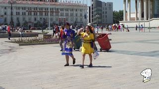 Chinggis Khaan Square - beautiful ladies 2