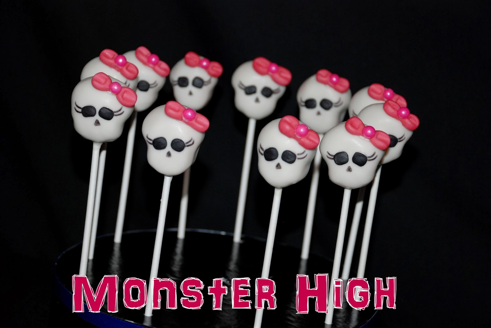 monster cake balls Monster High Cake Pops, Monster High Cake
