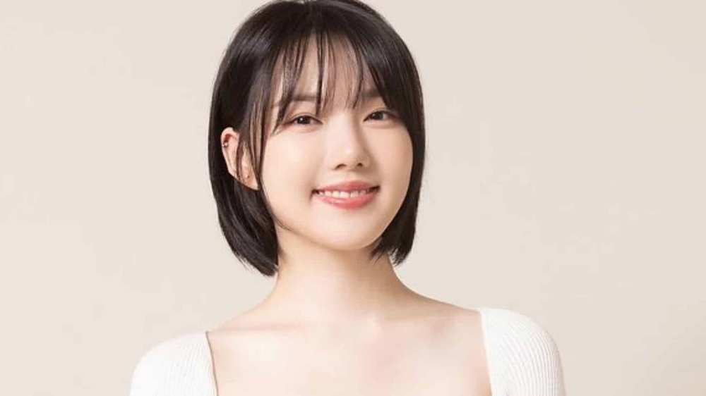 Yerin Shares Her Latest Photos After Joining Sublime Artist Agency