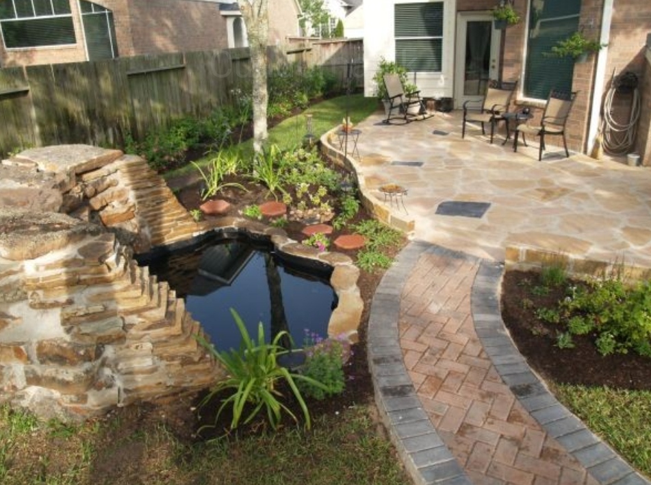 LANDSCAPING IDEAS FOR BACKYARDS