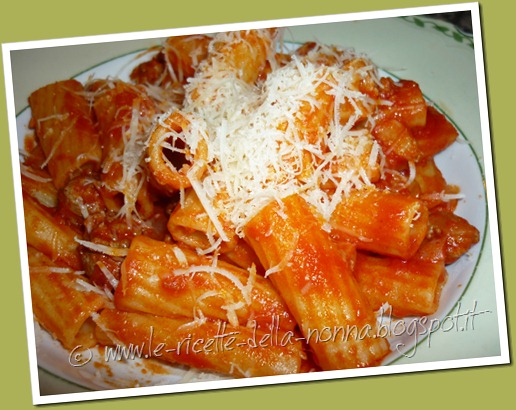 Tortiglioni con ragù di salsiccia (6)