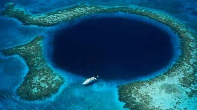The Great Blue Hole – Belize