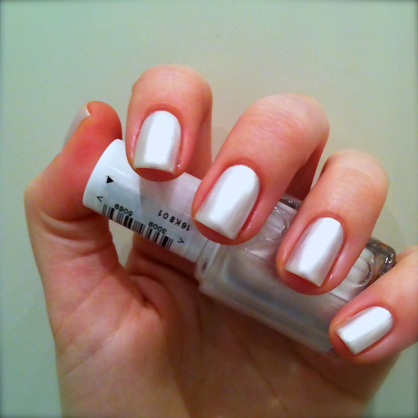 Nails Always Polished: Essie Pearly White