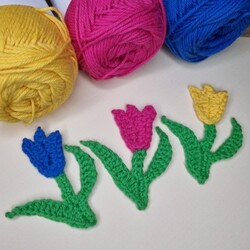 Apliques tulipanes a crochet