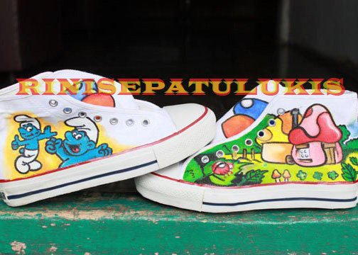 Painting Shoes  Smurfs