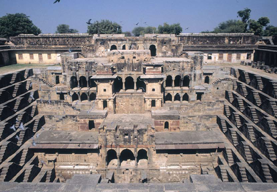 01-chand baori