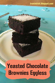 Yeasted Chocolate Brownies Eggless Recipe @ treatntrick.blogspot.com