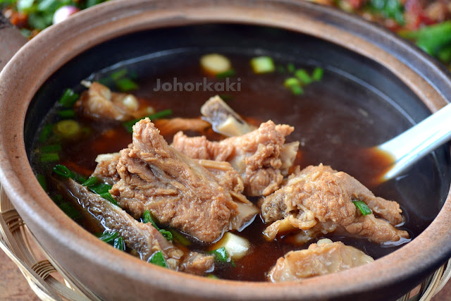 Bak-Kut-Teh-Hin-Hock-兴福肉骨茶-Tampoi-Johor-Bahru