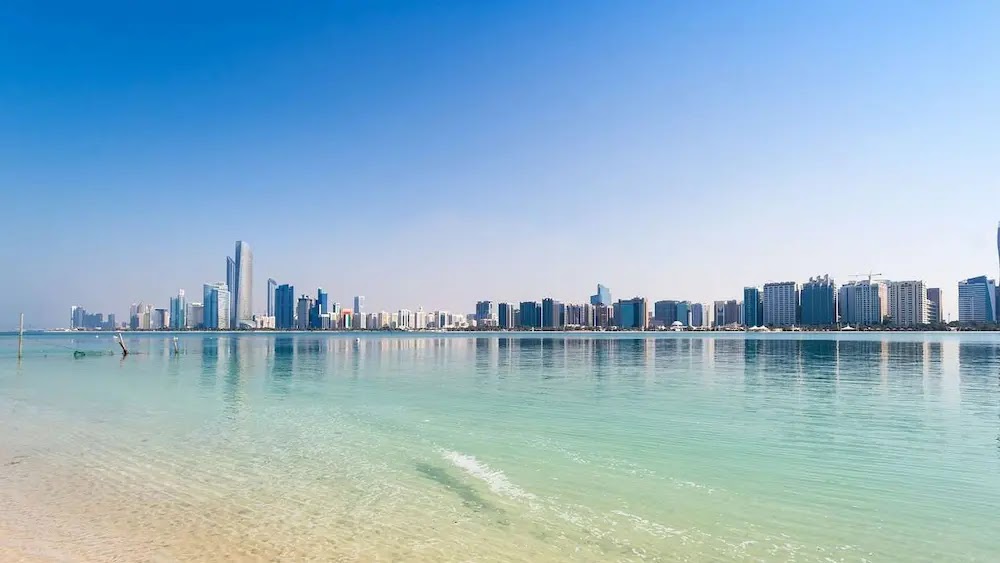 The Free Beaches of Abu Dhabi: Sun, Sand, and Splendid Views 