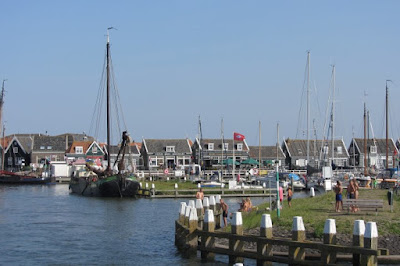 Marken haven