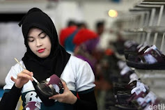 Pabrik 'Raksasa' Tutup Berjamaah di Jawa Barat