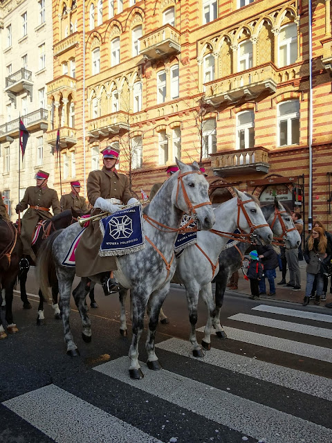 Kawaleria w marszu Razem dla Niepodległej 2013