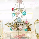 tomato cage display