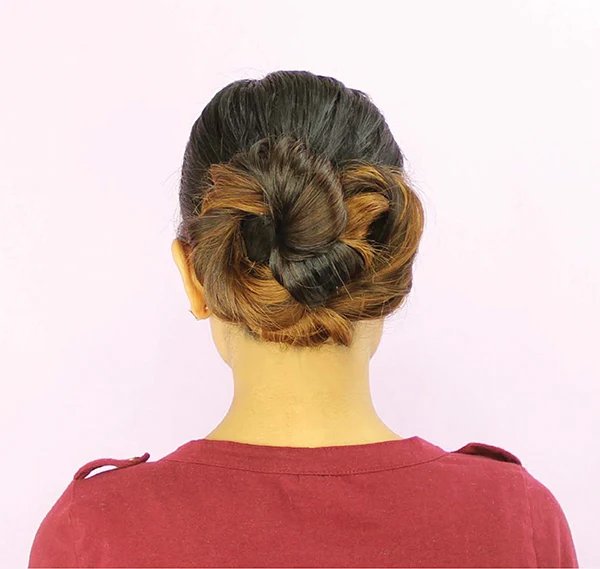 Easy Hairstyle Infinity Bun