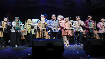 Meriah Euy! Festival Bandung Kota Angklung 2023 